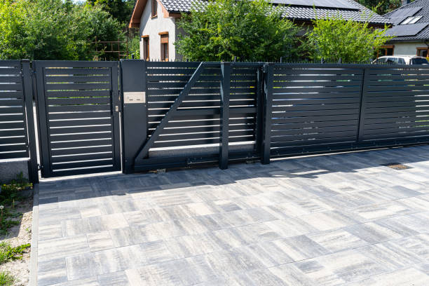 Best Professional Driveway Pavers  in Chickasaw, AL